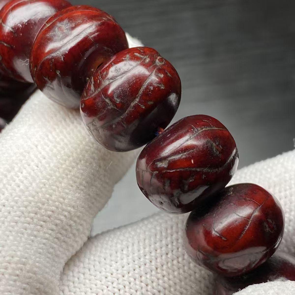 Buddha Eye Bodhi Bracelet, Aged Bodhi Seed Prayer Beads, Dark Red Buddhist Hand Mala