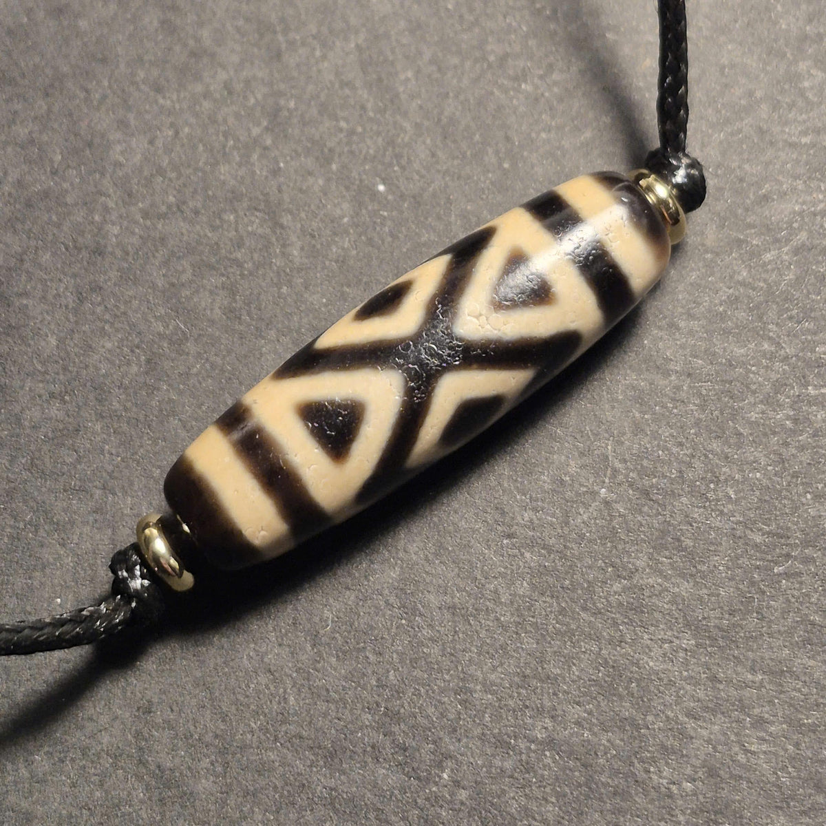 Ancient 3 Eyes Vajra Tibetan Dzi Bead, Three Eye Dorje Dzi, Strength Protection Amulet