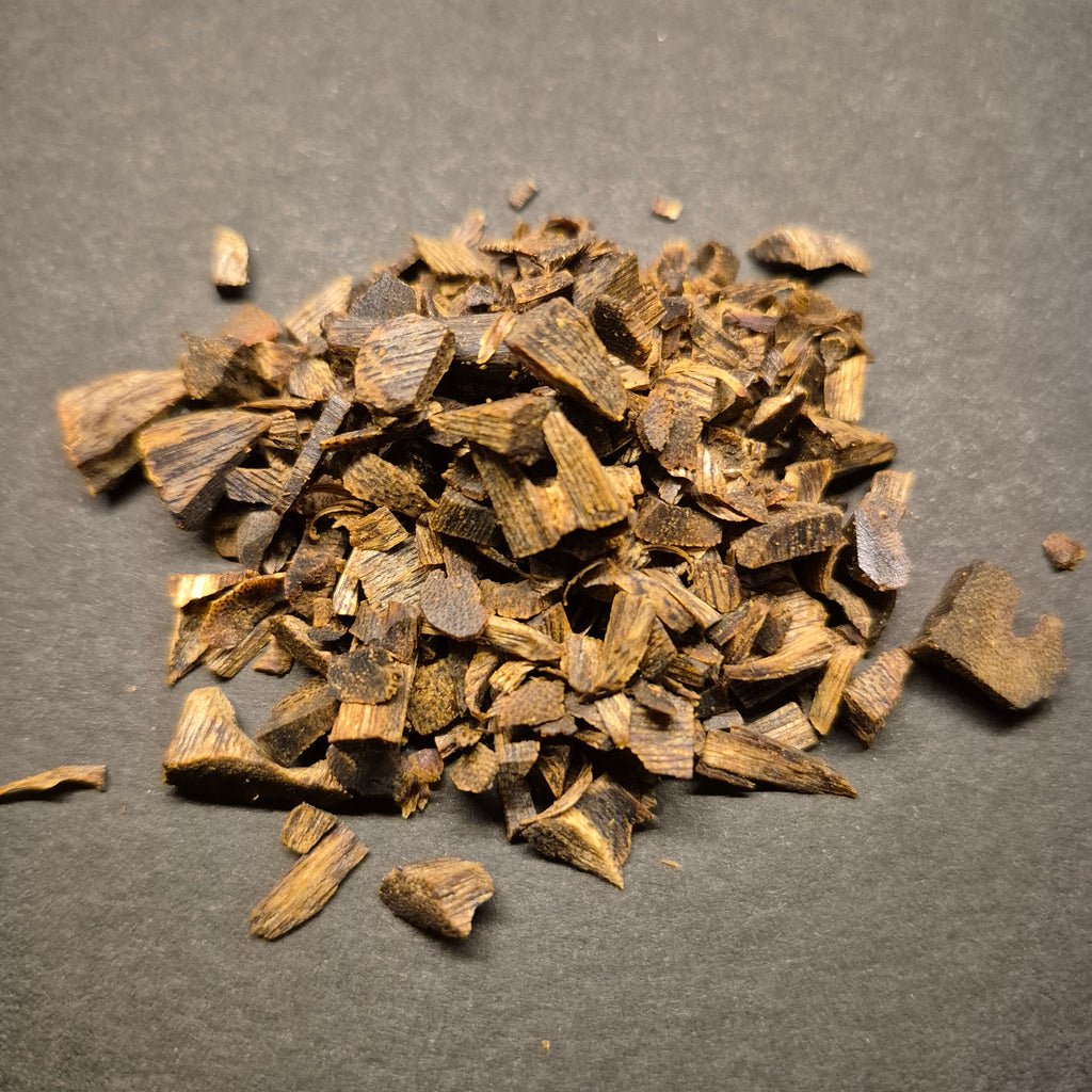 Sinking Black Kynam Kyara, High Oil Rate Agarwood Chip, Strong Aroma Agarwood Chip