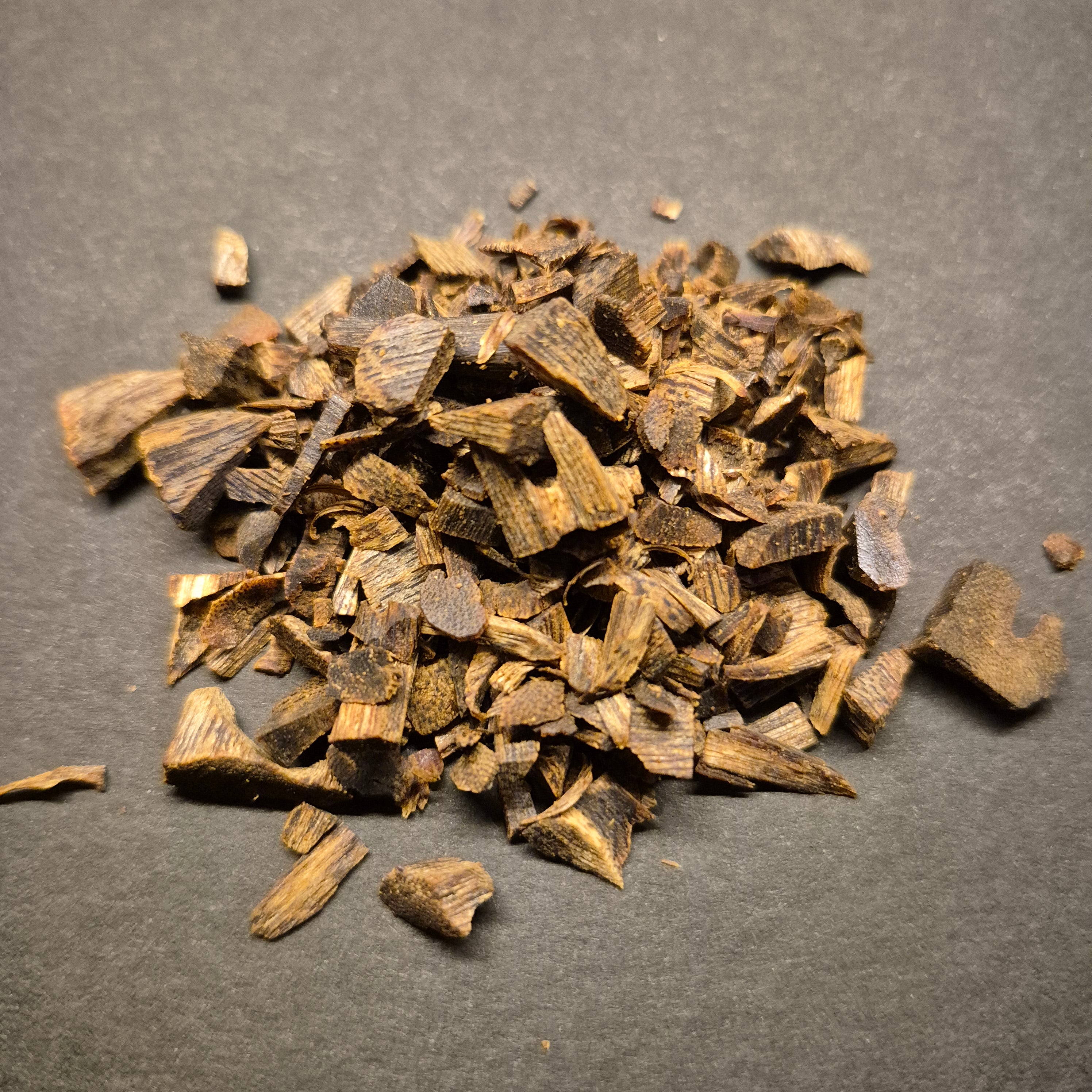 Sinking Black Kynam Kyara, High Oil Rate Agarwood Chip, Strong Aroma Agarwood Chip