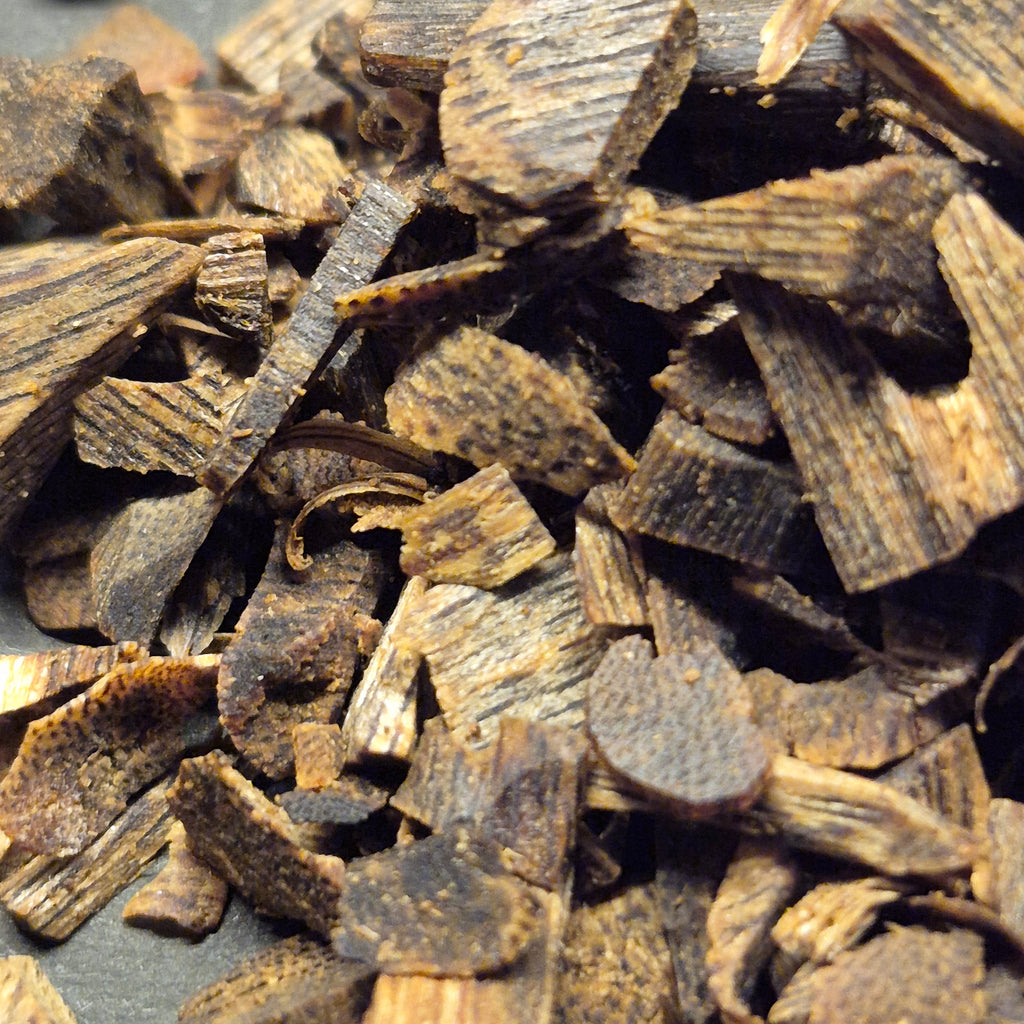 Sinking Black Kynam Kyara, High Oil Rate Agarwood Chip, Strong Aroma Agarwood Chip