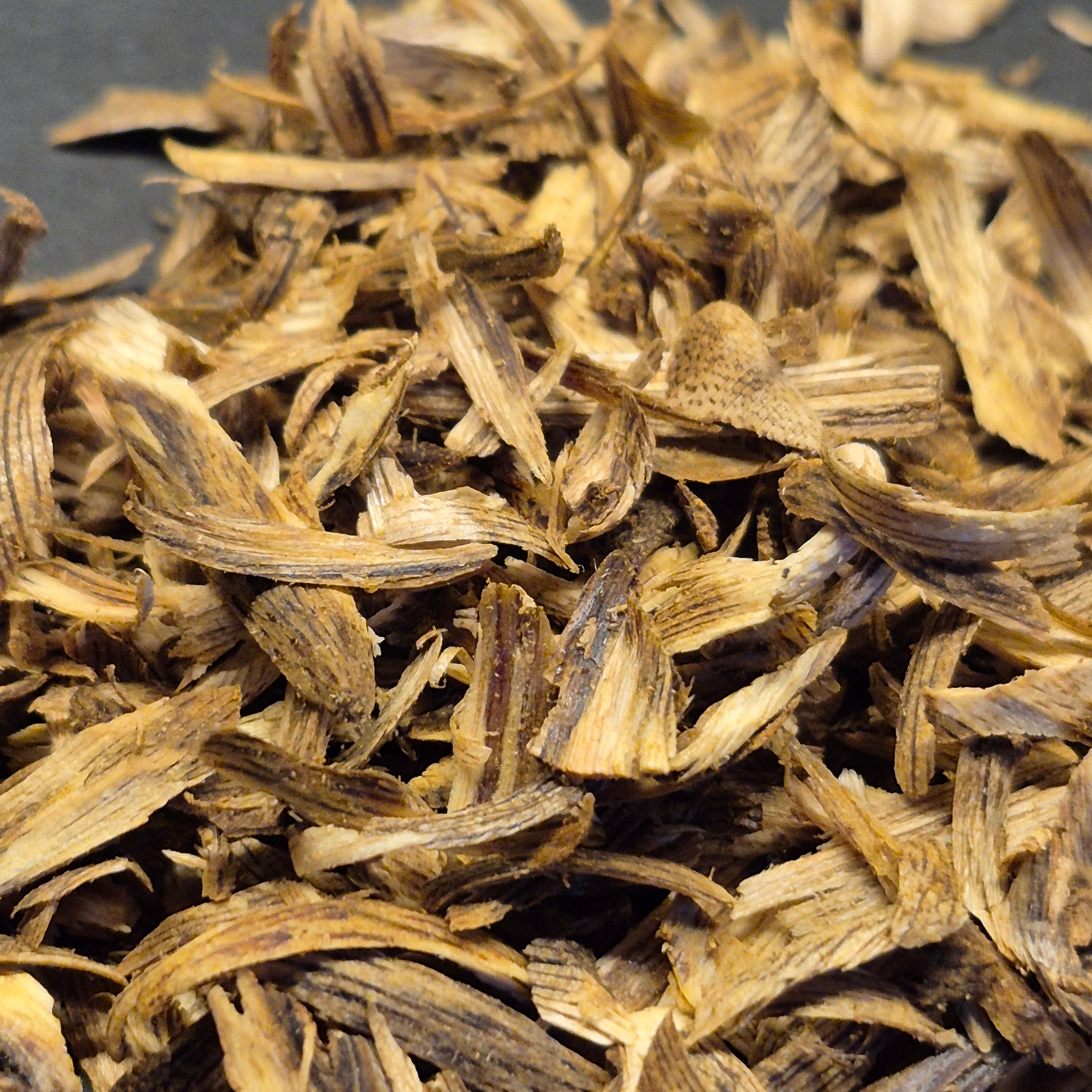 High Quality Agarwood Chips, Sweet Fragrance Agarwood For Incense Burning And Rituals