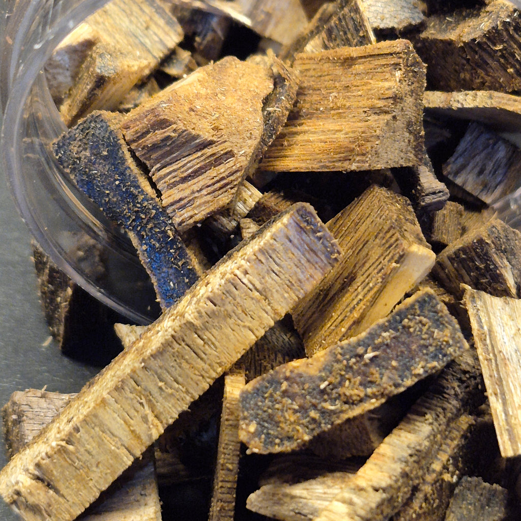 High Quality Agarwood Medium Piece, Aromatic Sweet Fragrance For Incense Burning And Sacred Rituals