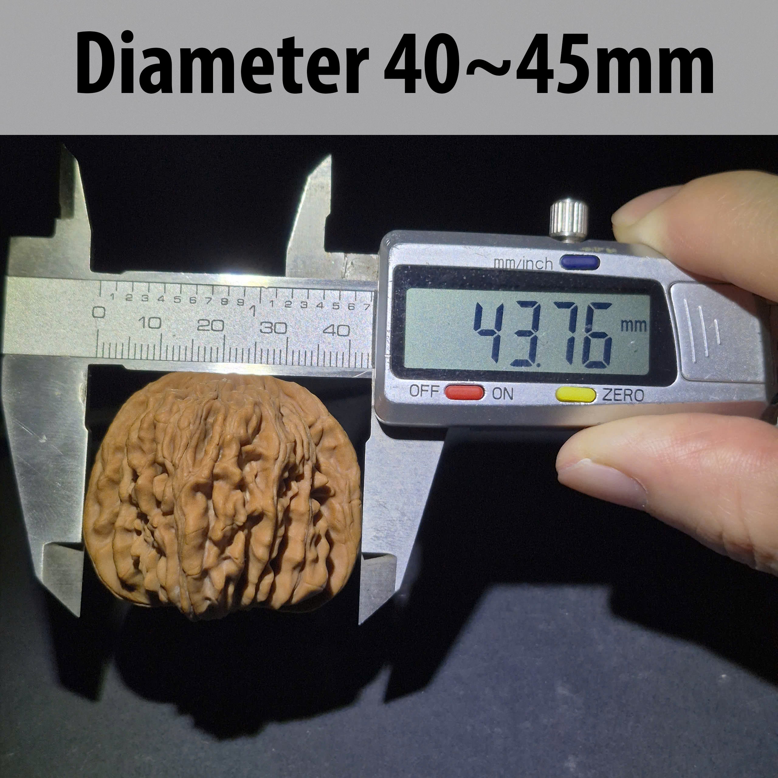 High Quality Wenwan Walnut Hand Rolling Balls, Finger Exercise, Relaxation Gift, Gift Box Included