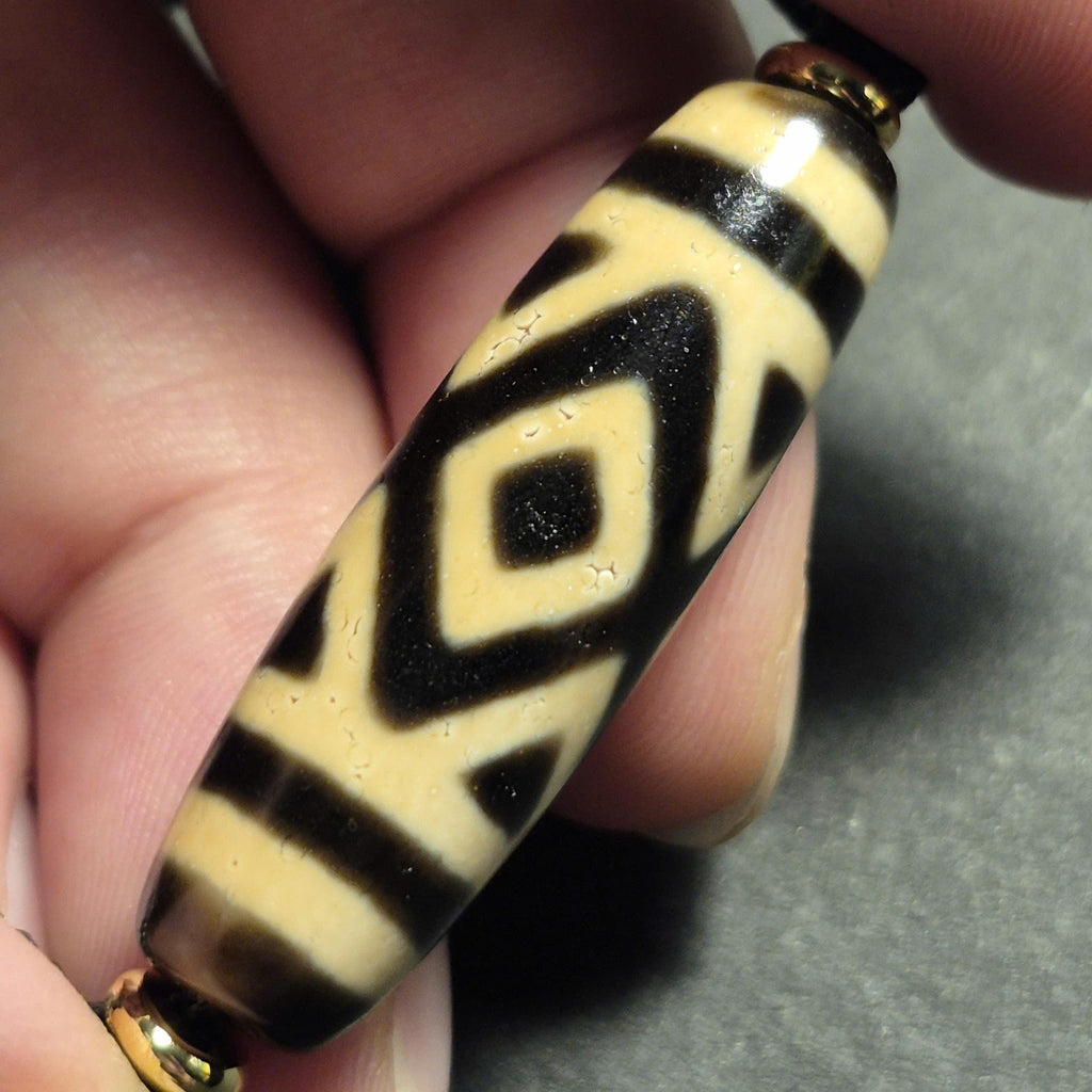 Ancient 3 Eyes Vajra Tibetan Dzi Bead, Three Eye Dorje Dzi, Strength Protection Amulet