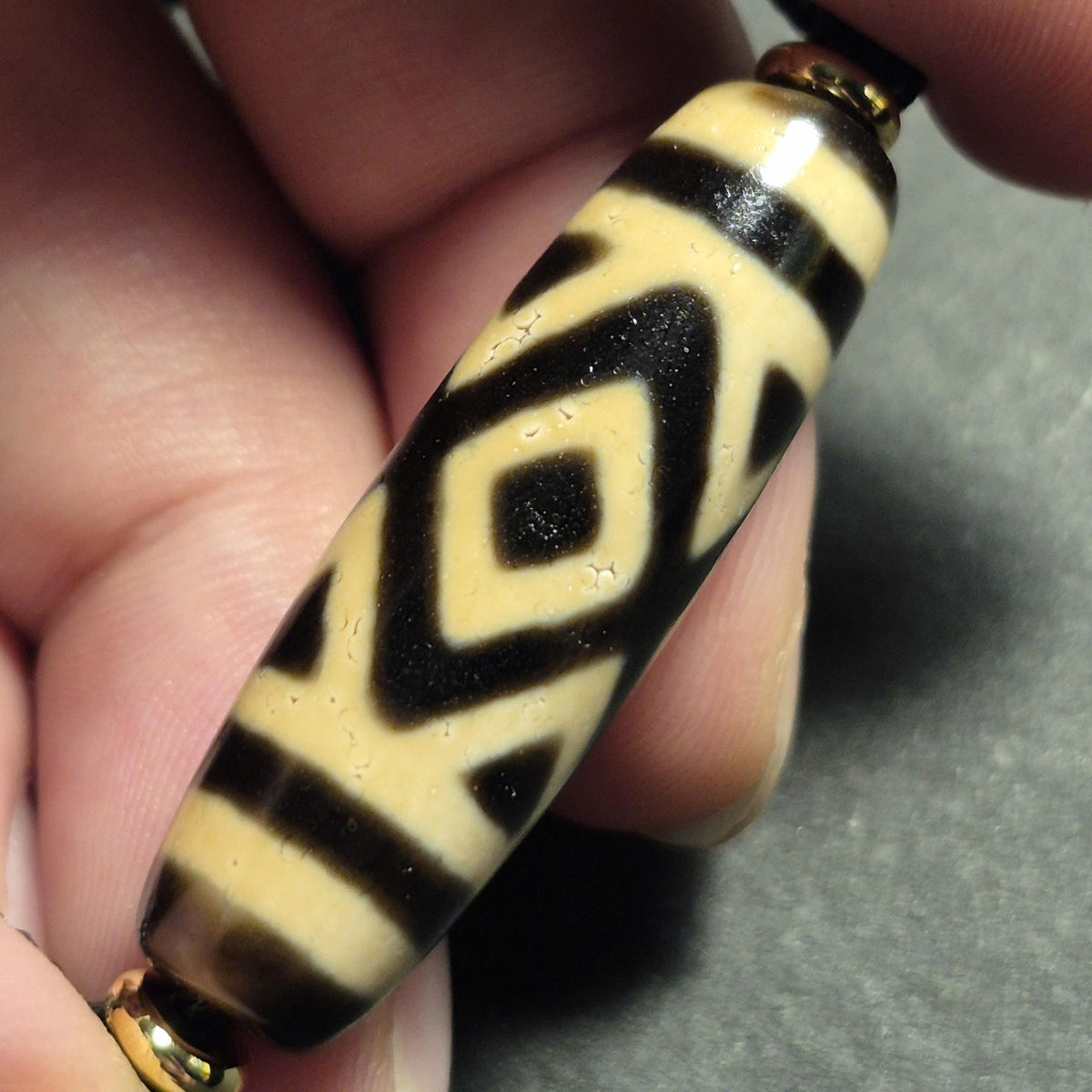 Ancient 3 Eyes Vajra Tibetan Dzi Bead, Three Eye Dorje Dzi, Strength Protection Amulet