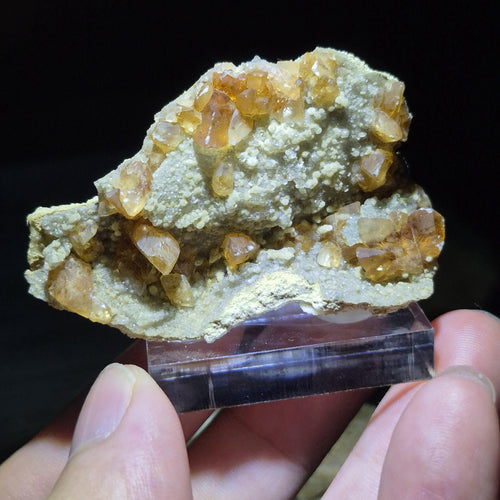 Bright Yellow Calcite Mineral Rock from Tay Nguyen Viet Nam