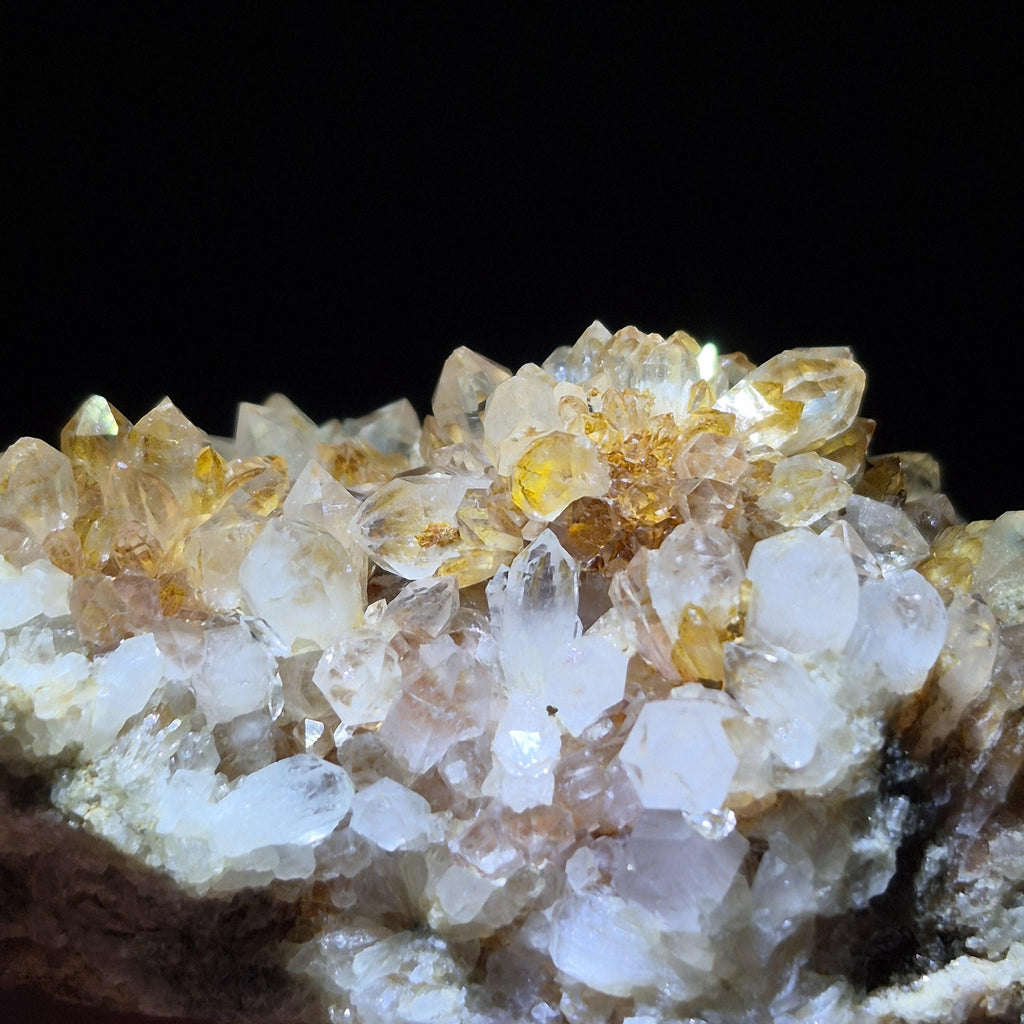 Natural Quartz Crystal – Clear Quartz Stone, Energy Cleansing Crystal