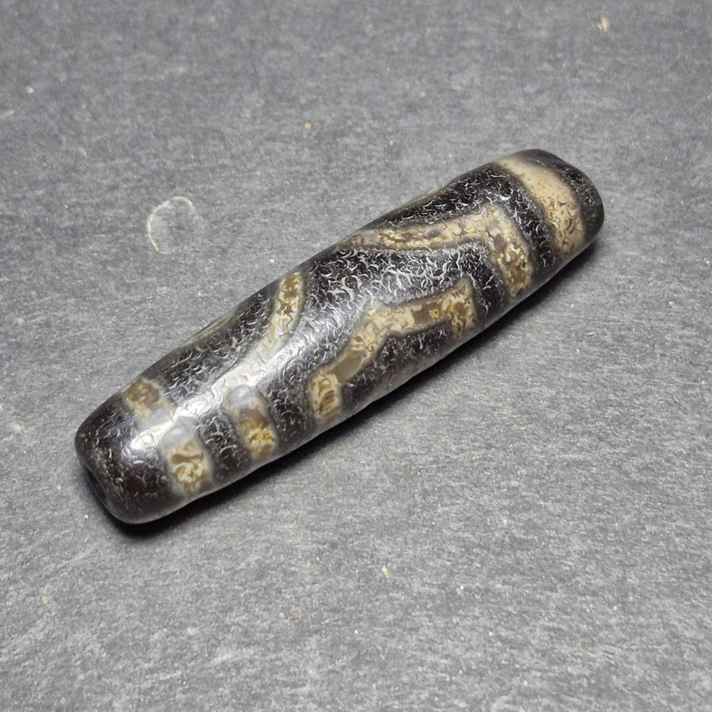 Black 3 Eyes Tibetan Dzi Bead, Weathered Three Eye Dzi, Protection Wisdom Amulet