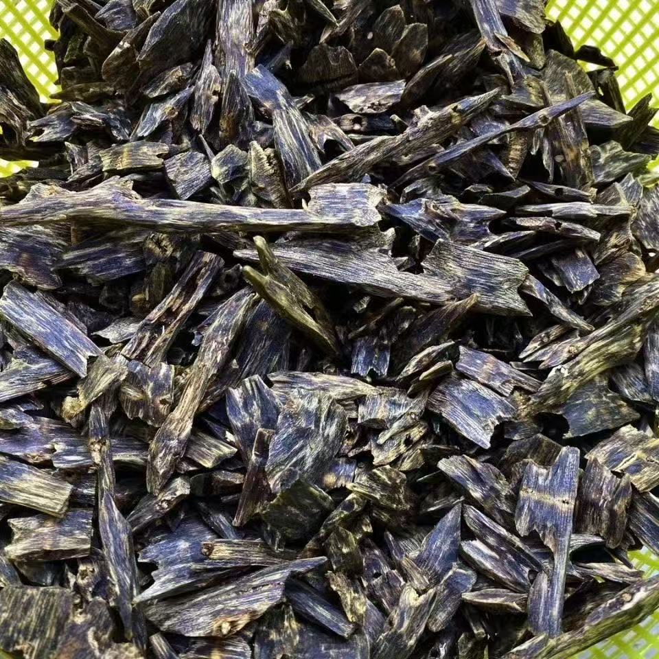 Large High Quality Agarwood Chips, Rich Oil OUD, Sweet And Deep Fragrance Kyara