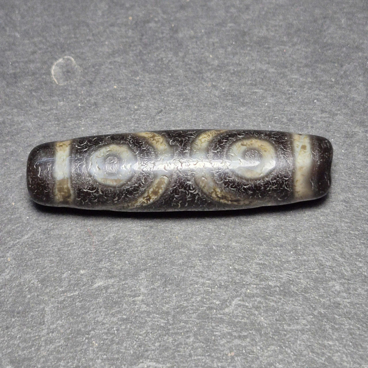 Black 3 Eyes Tibetan Dzi Bead, Weathered Three Eye Dzi, Protection Wisdom Amulet