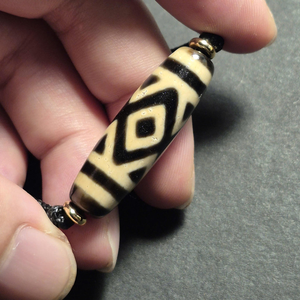 Ancient 3 Eyes Vajra Tibetan Dzi Bead, Three Eye Dorje Dzi, Strength Protection Amulet