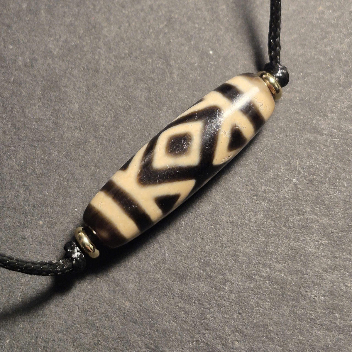 Ancient 3 Eyes Vajra Tibetan Dzi Bead, Three Eye Dorje Dzi, Strength Protection Amulet
