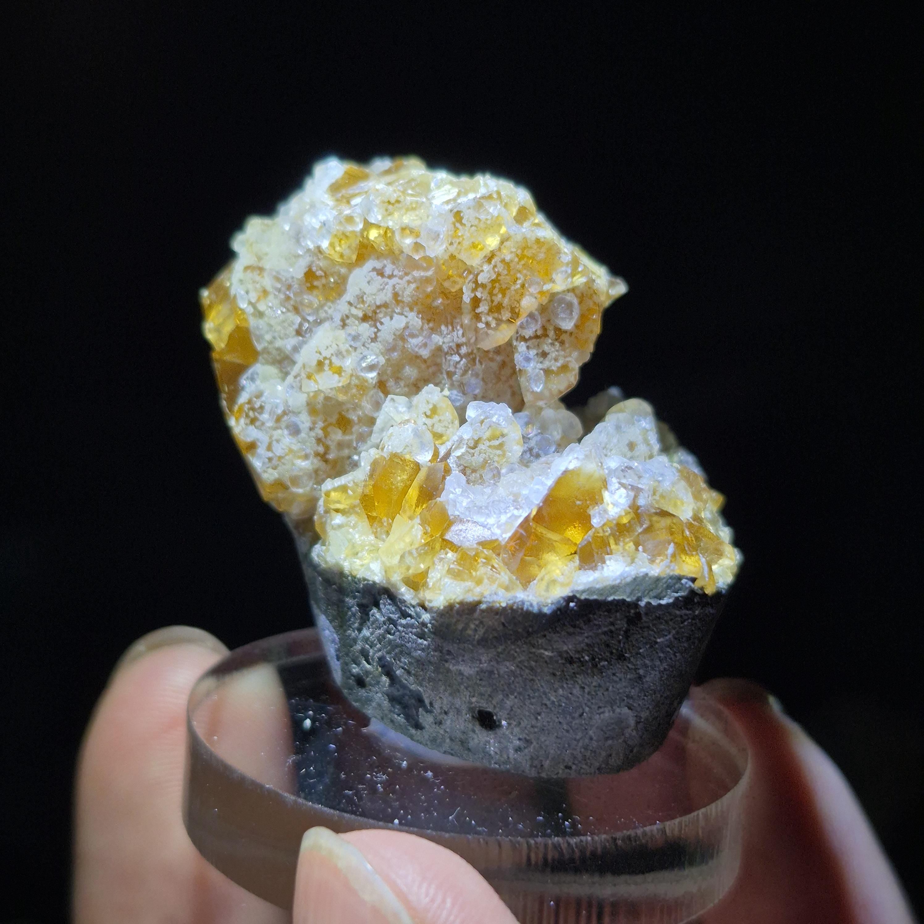 Golden Calcite Crystal Cluster – Natural Mineral Specimen for Collectors and Display