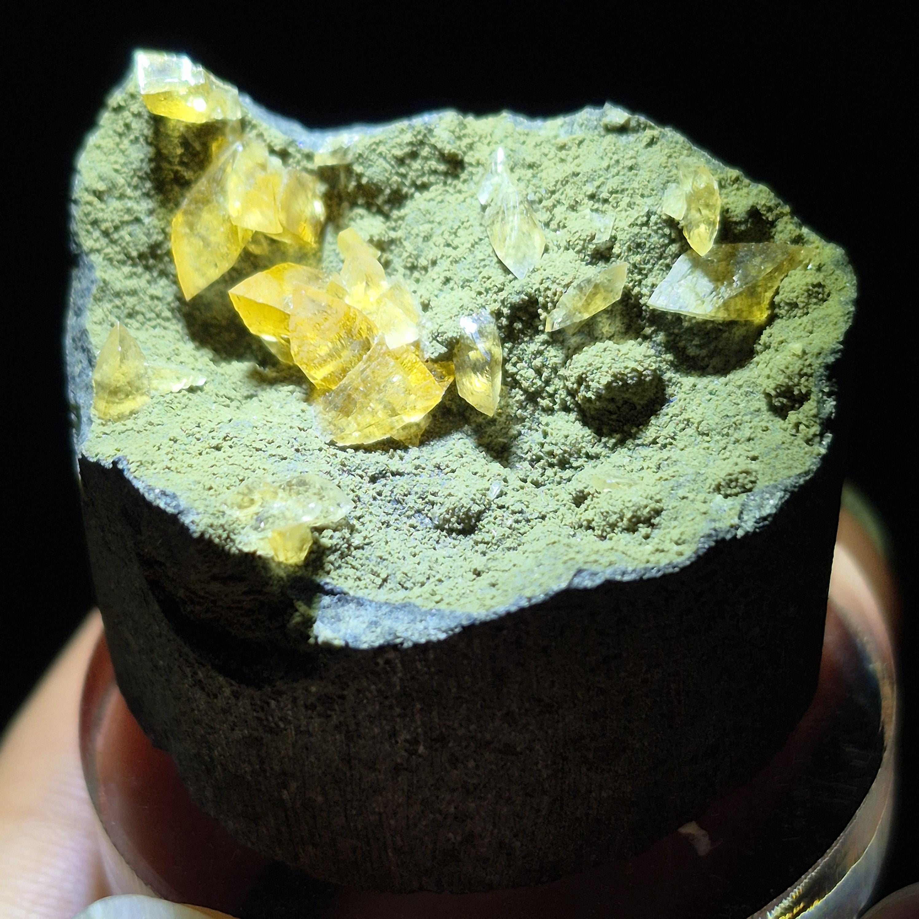 Yellow Calcite Home Decor Stone Crystal Cluster, Natural Yellow Calcite Decor Accent Crystal Stone