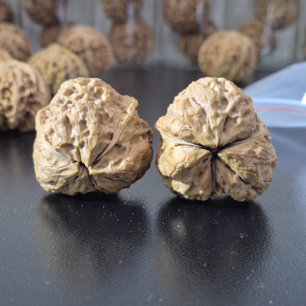 Natural Triangular Walnut Pair 38-40mm, Collectible Hand Exercise Walnuts, 3 Side Wenwan Walnuts