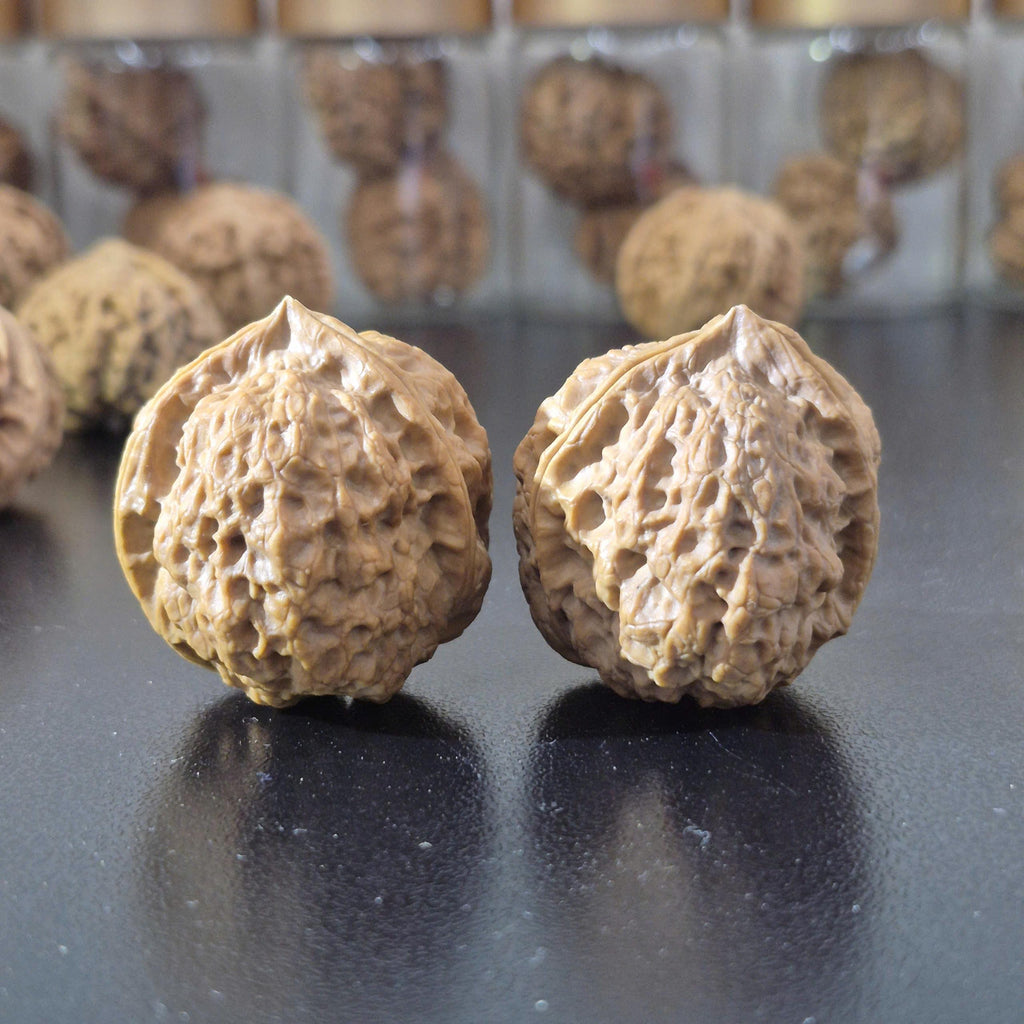 Natural Triangular Walnut Pair 38-40mm, Collectible Hand Exercise Walnuts, 3 Side Wenwan Walnuts