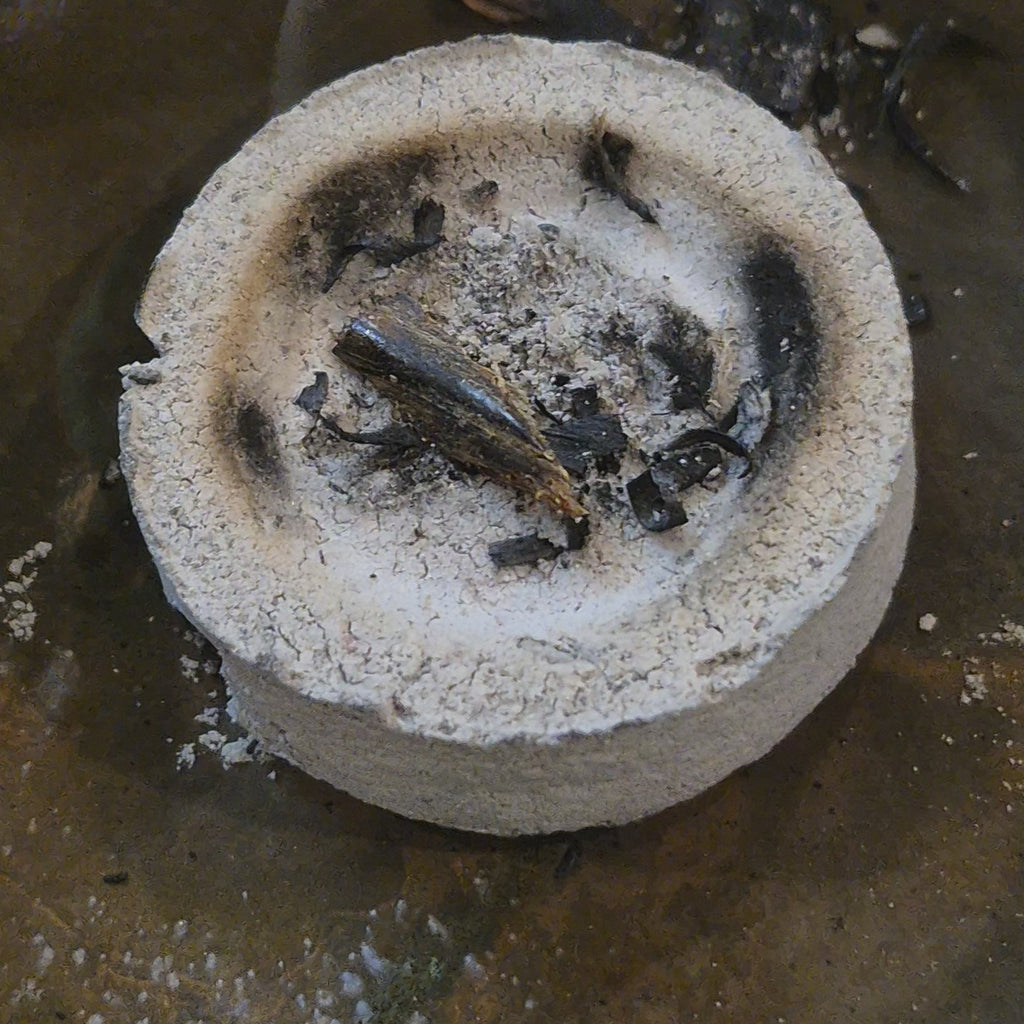 Sinking Black Kynam Kyara, High Oil Rate Agarwood Chip, Strong Aroma Agarwood Chip